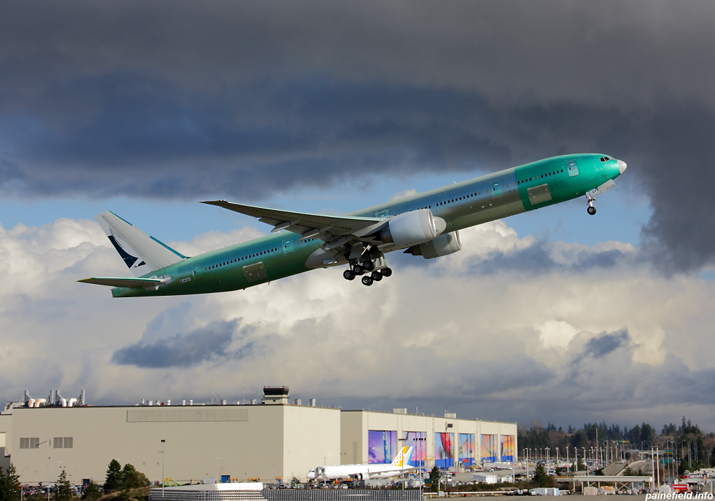 Cathay Pacific 777 B-KQV at Paine Field