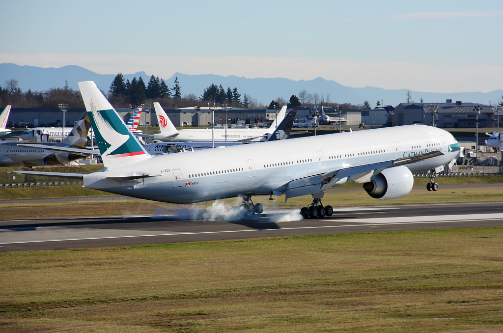 Cathay Pacific 777 B-KQV at Paine Field