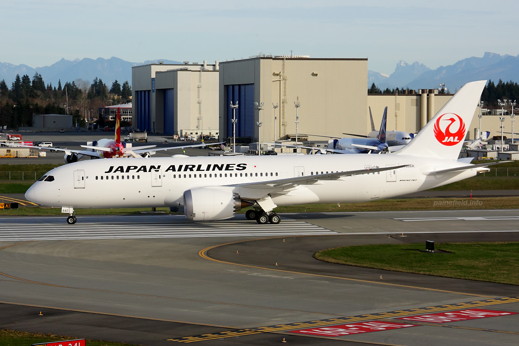 Japan Airlines 787-8 JA840J at Paine Field