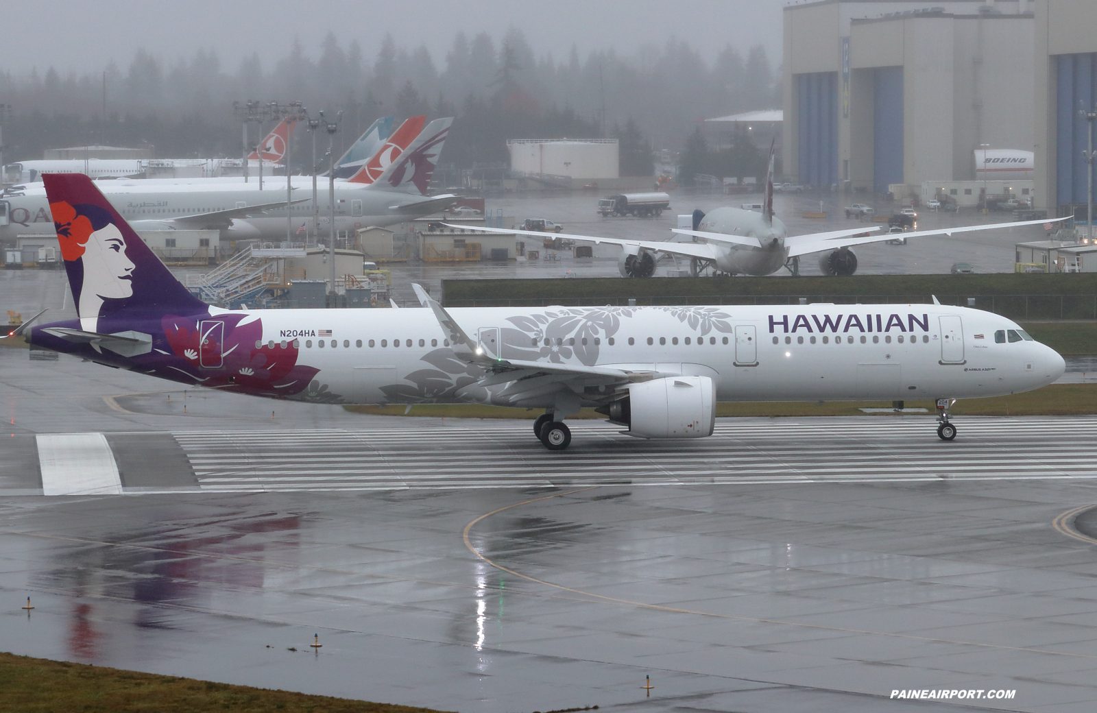 Hawaiian Airlines A321 N204HA at Paine Field